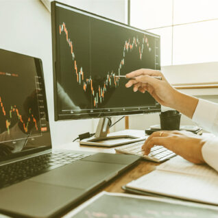 Como Usar Dados de Benchmark para Aprimorar Decisões Financeiras