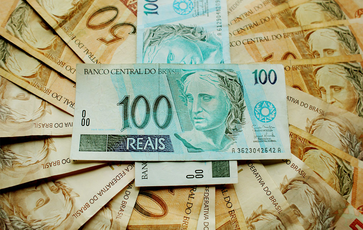 Empresas brasileiras “esquecem” R$ 2 bilhões em bancos