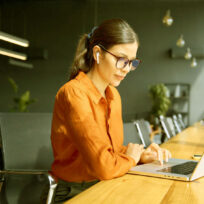 IA para controle financeiro: riscos e benefícios